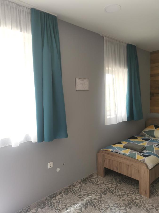 Podlovics Tanya Panzio Apartment Kemecse Ngoại thất bức ảnh