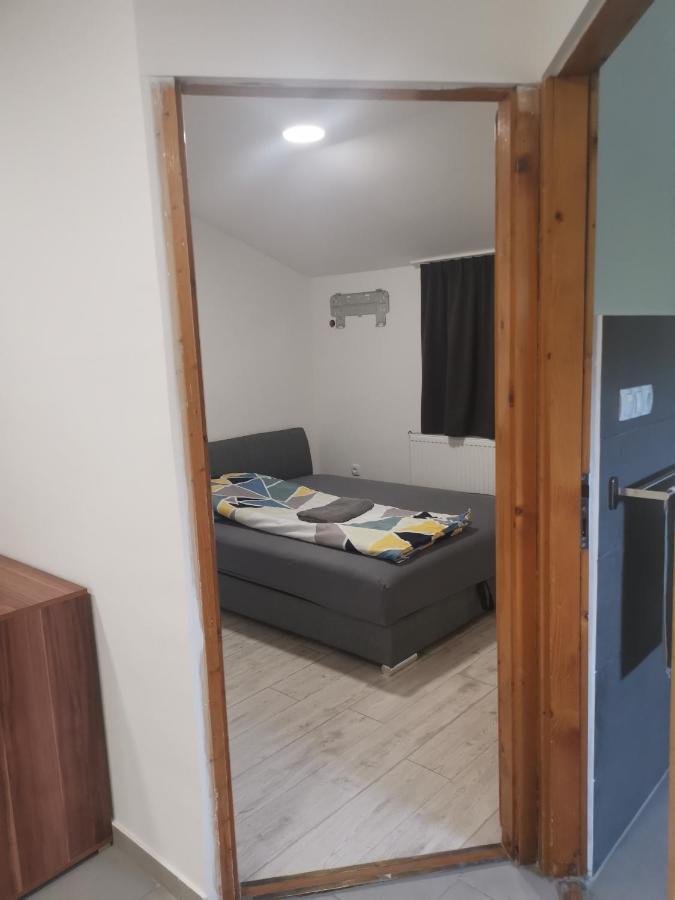 Podlovics Tanya Panzio Apartment Kemecse Ngoại thất bức ảnh