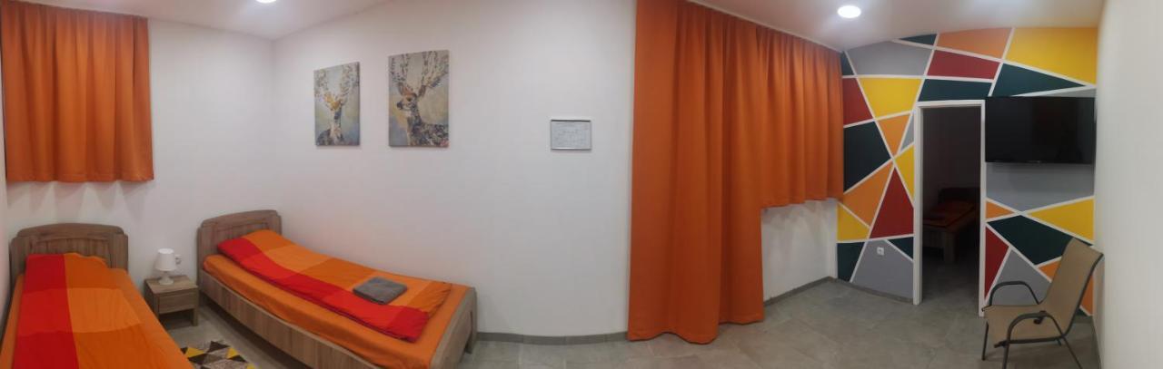 Podlovics Tanya Panzio Apartment Kemecse Ngoại thất bức ảnh