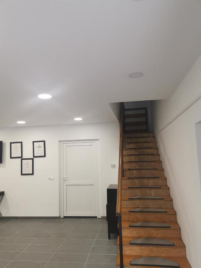 Podlovics Tanya Panzio Apartment Kemecse Ngoại thất bức ảnh