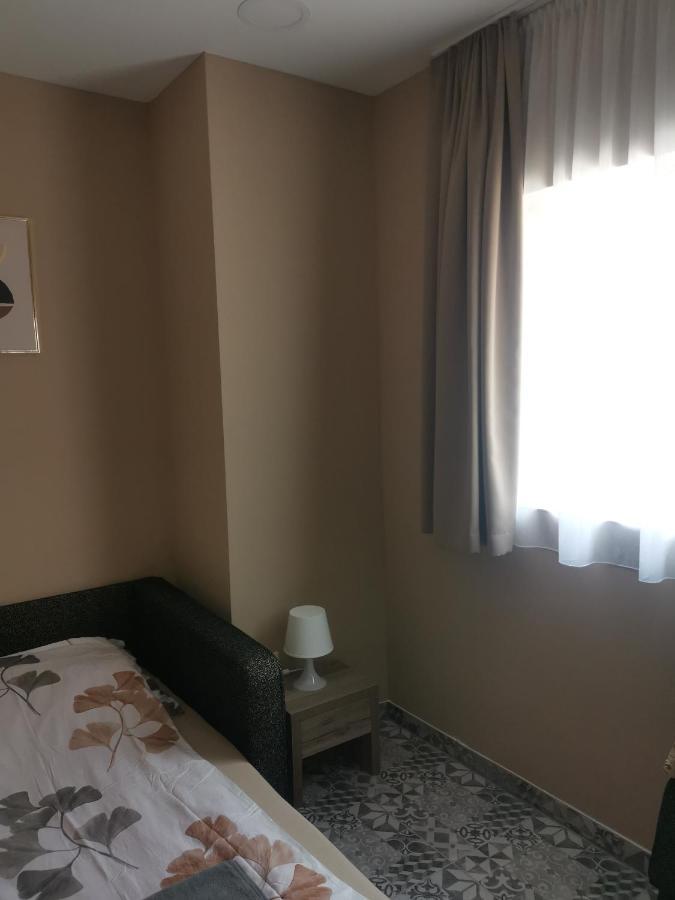 Podlovics Tanya Panzio Apartment Kemecse Ngoại thất bức ảnh
