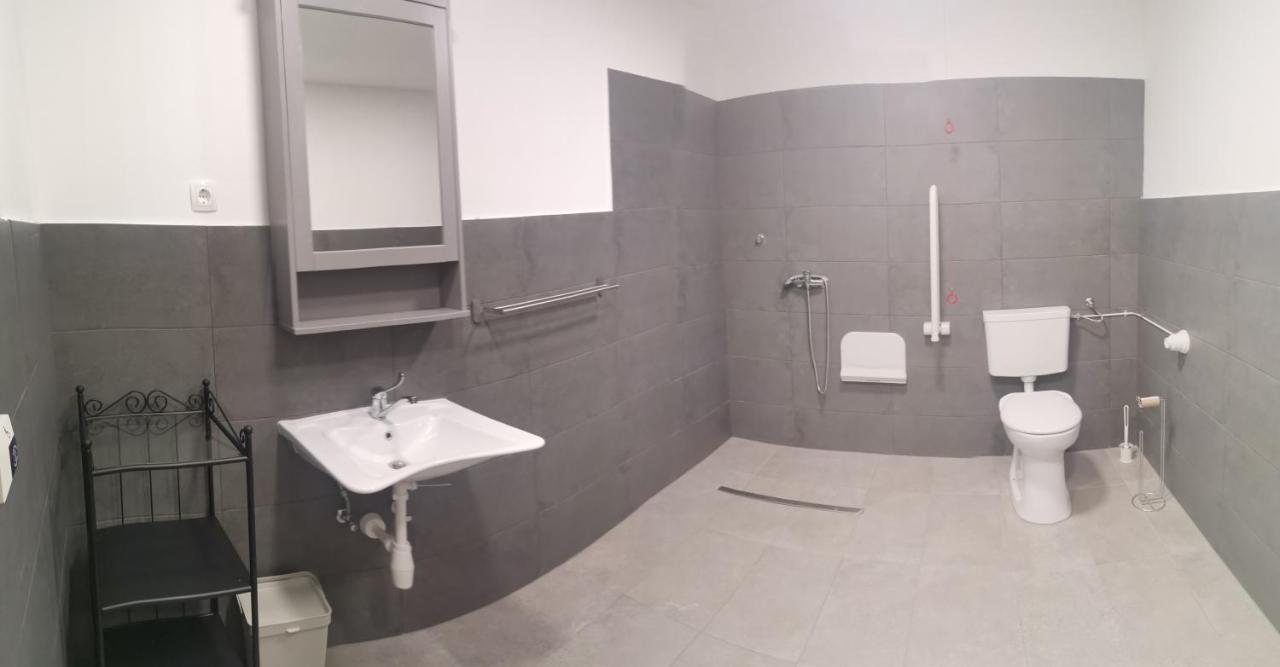 Podlovics Tanya Panzio Apartment Kemecse Ngoại thất bức ảnh