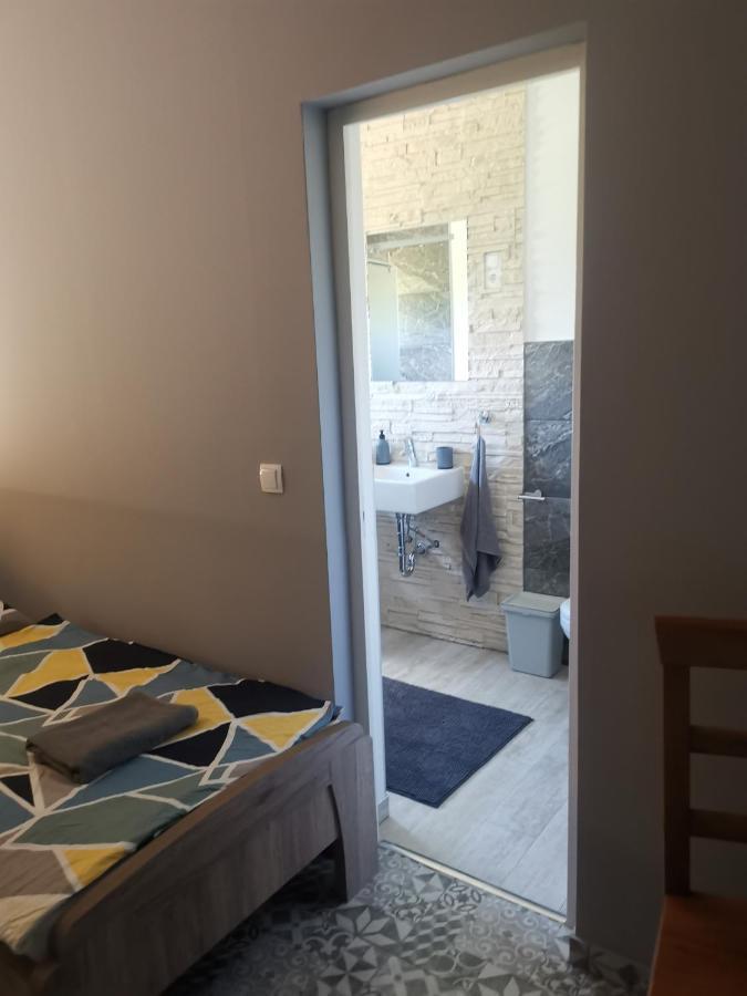 Podlovics Tanya Panzio Apartment Kemecse Ngoại thất bức ảnh